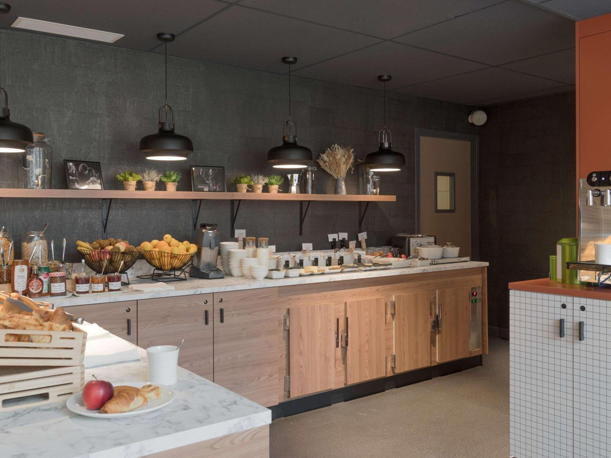 Ibis Paris Rueil Malmaison Екстер'єр фото
