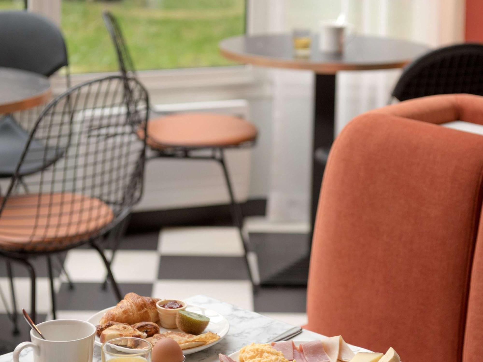 Ibis Paris Rueil Malmaison Екстер'єр фото